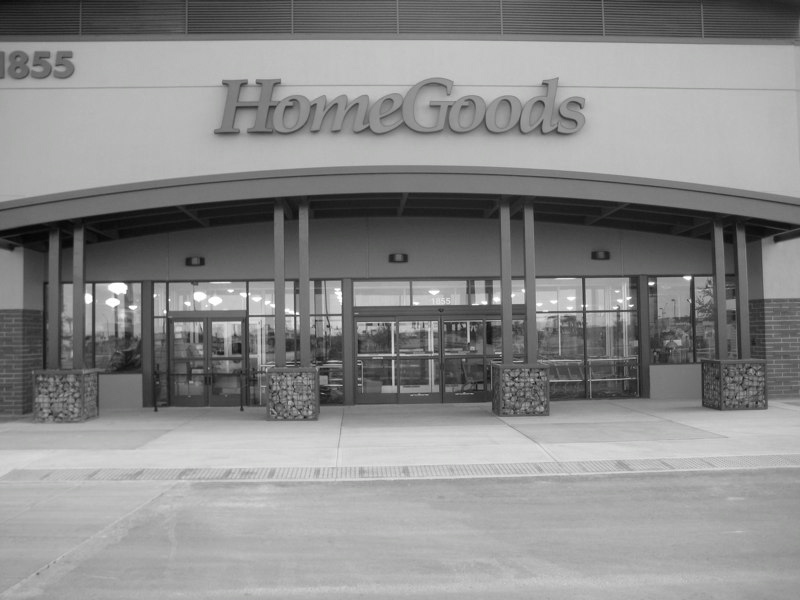 Market at Estrella Falls 