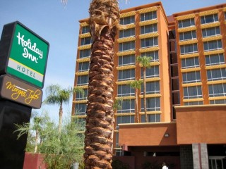Holiday Inn_2