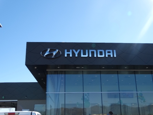 surprise-hyundai_36